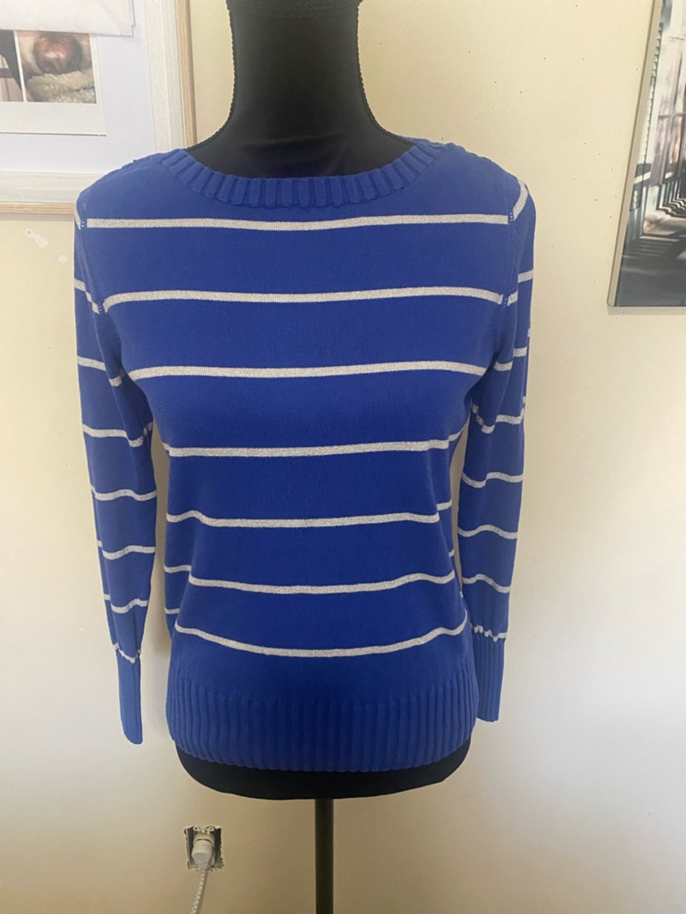 Sonoma Royal Blue and White Striped Crewneck Sweater Sz Small